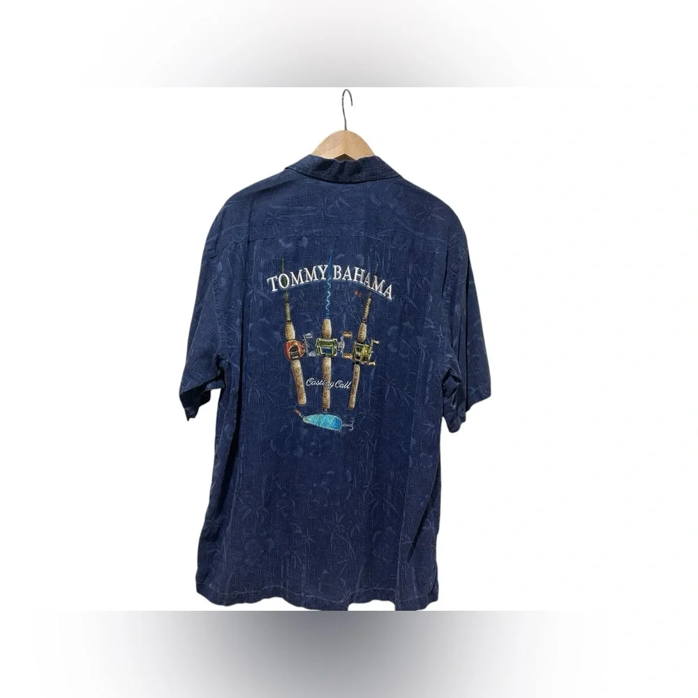 Tommy Bahama Blue XL 100% Silk Embroidered Camp Shirt‎